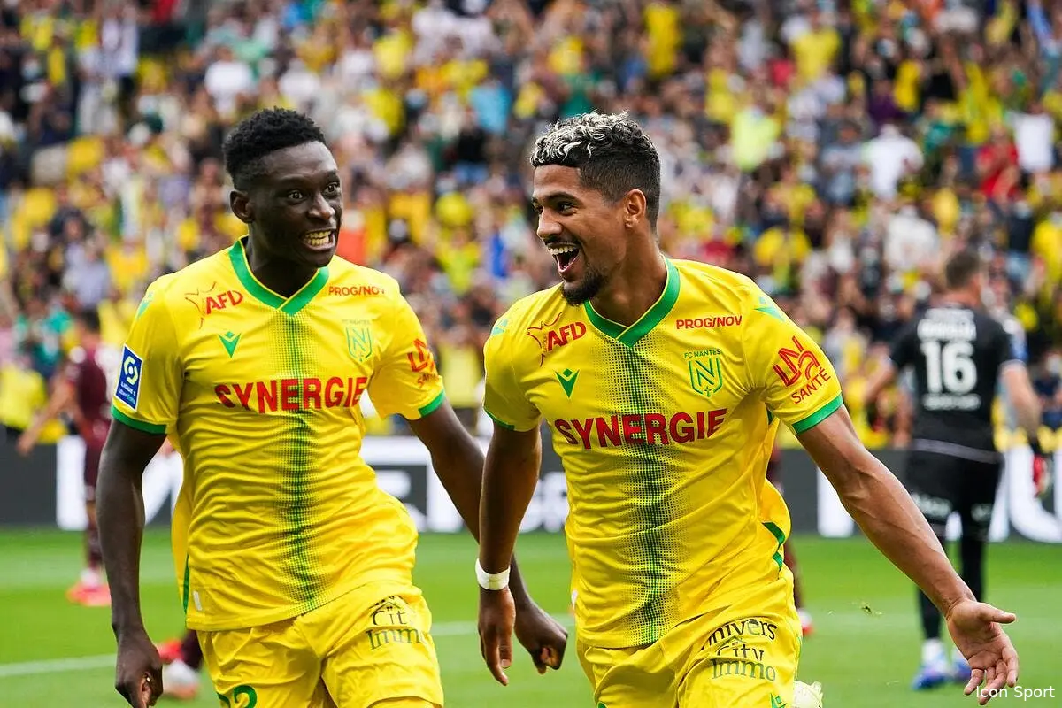 om kolo muani l enorme surprise de longoria icon elnantesmetz 036 322529