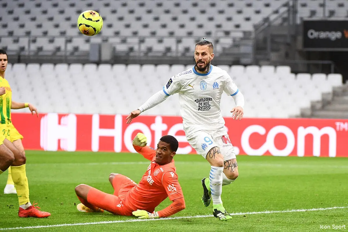 om le successeur de mandanda identifie par longoria icon dib 281120 10 22 306539