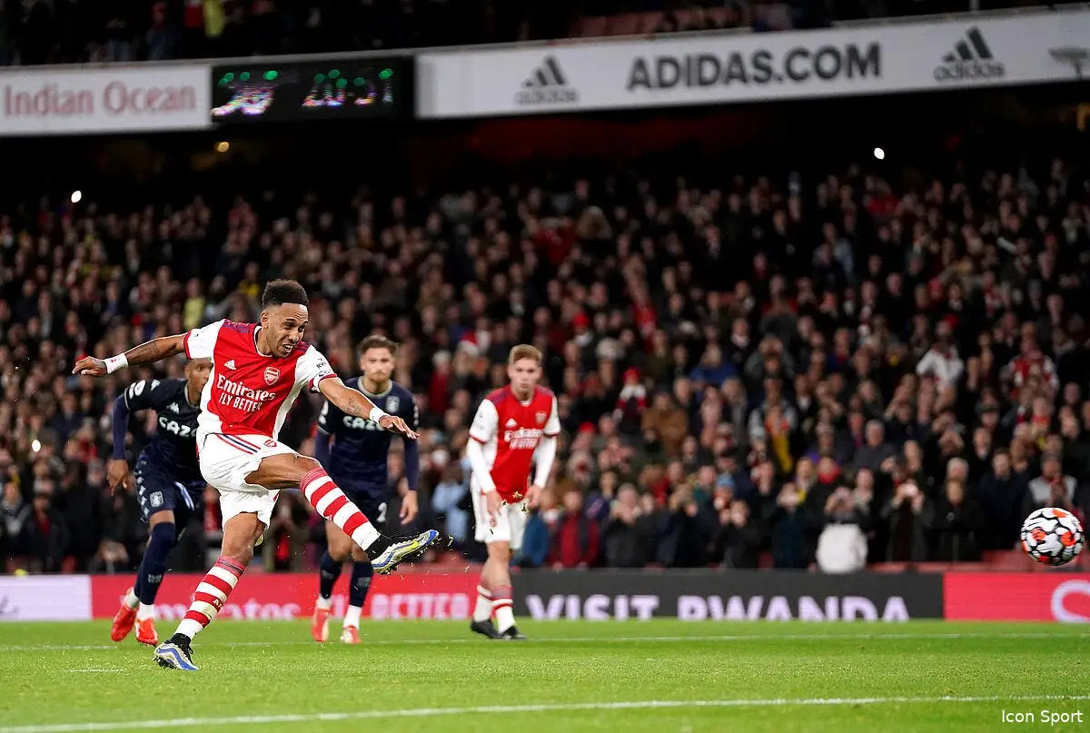 pl arsenal cartonne aston villa avec aubameyang icon 63242293 326411