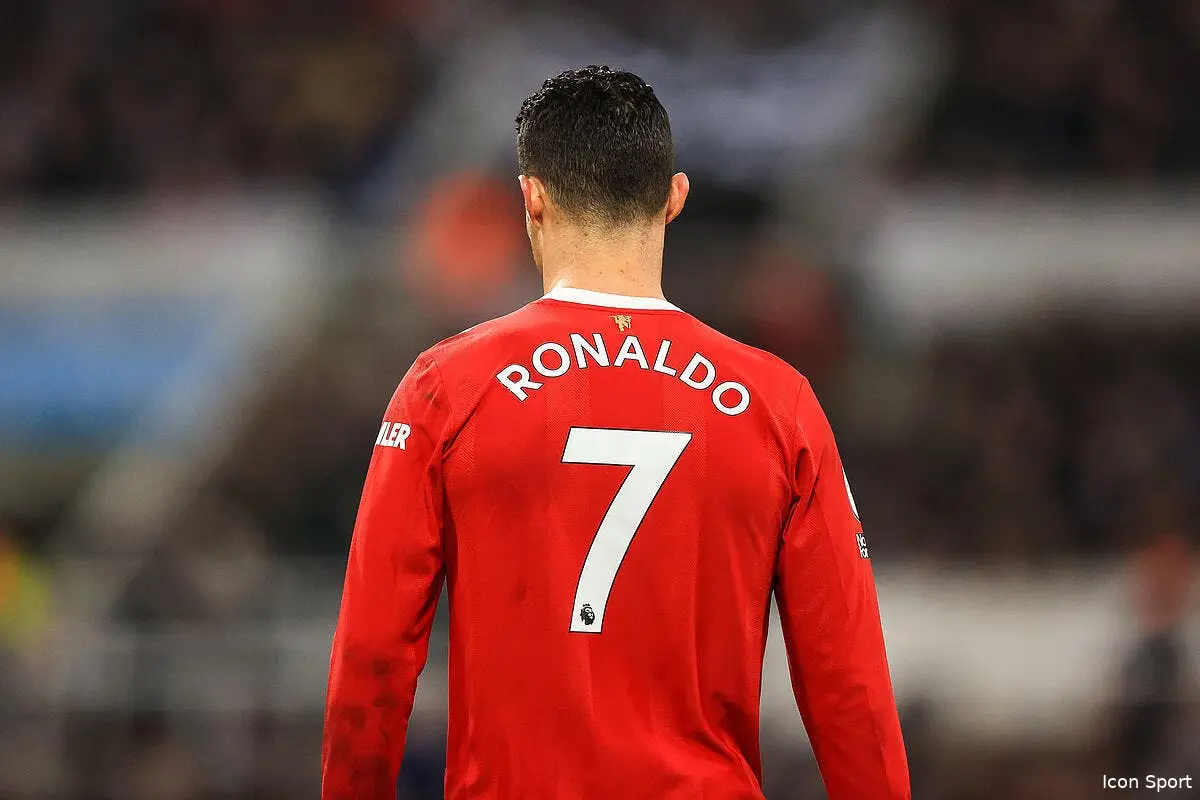 pl cristiano ronaldo commet l erreur ultime il se fait massacrer icon 016717 0079 331181