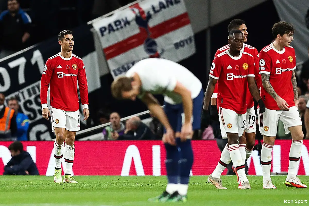 pl cristiano ronaldo et cavani sauvent solskjaer a manchester icon spi 010 pt tottenham man utd 326999