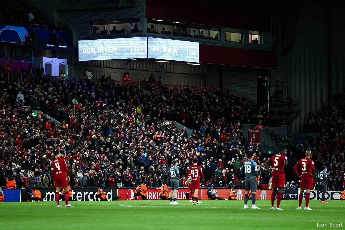 pl revolution a liverpool le club est a vendre icon spi 040 ds liverpool napoli 353276