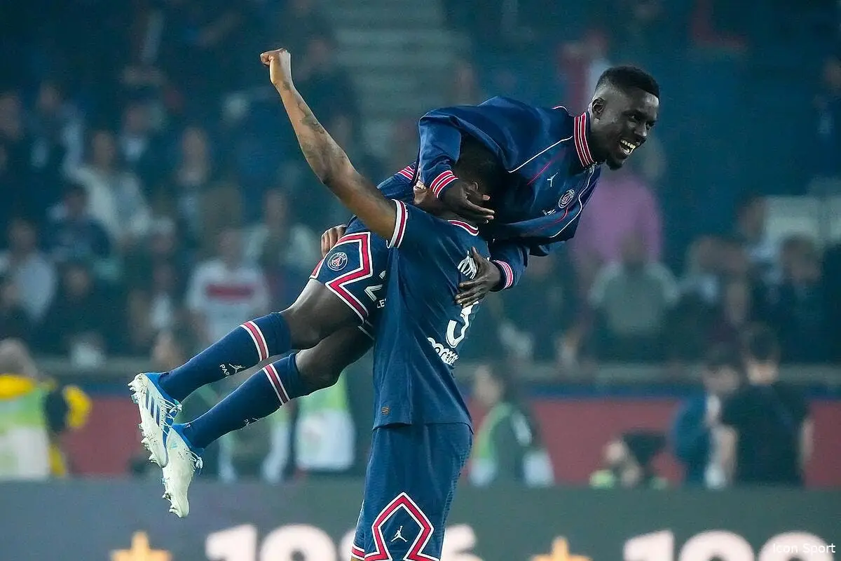 psg campos largue gueye son ex debarque icon 23042022 dsc4958 346595