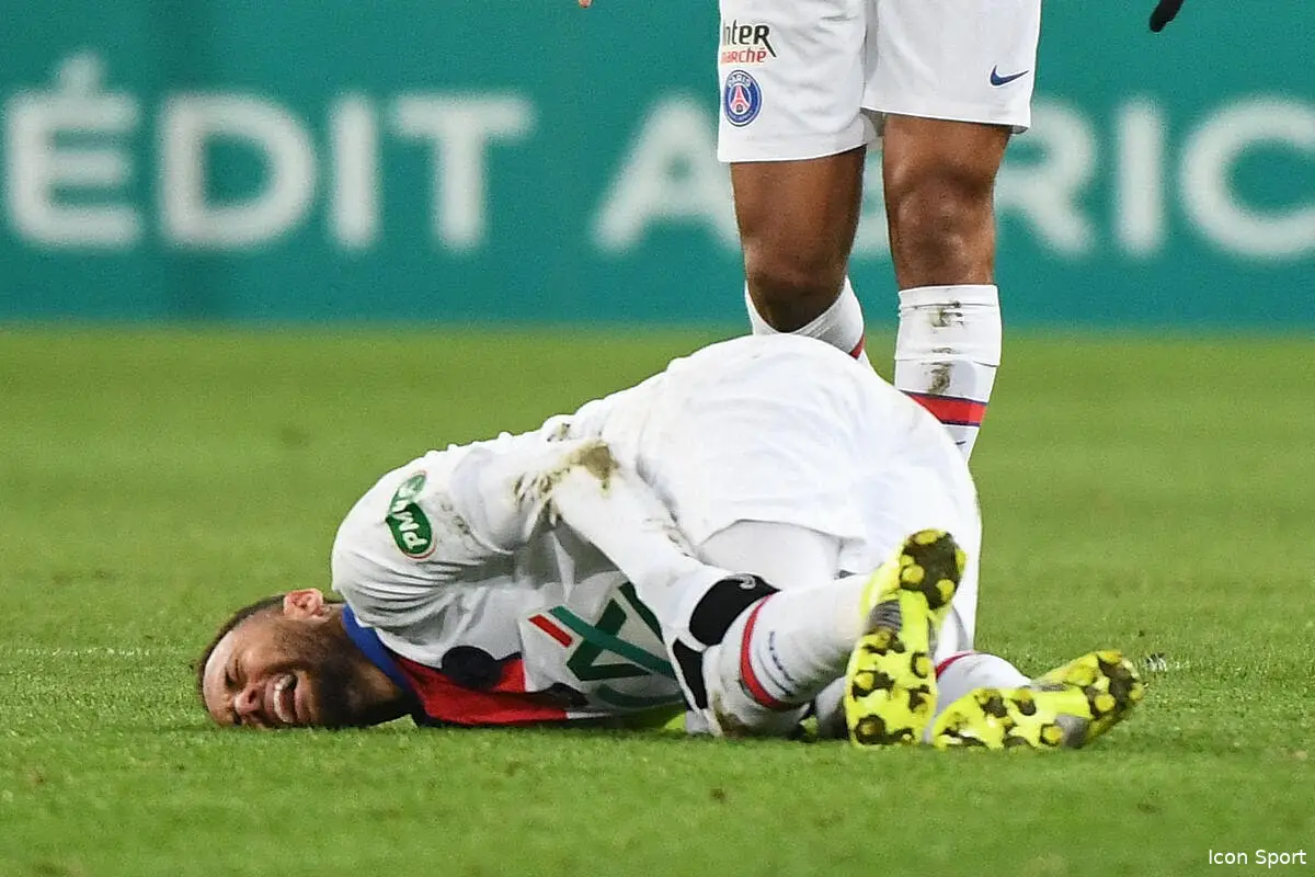 psg deprime par sa blessure neymar repond aux critiques icon dib 100221 11 50 306575