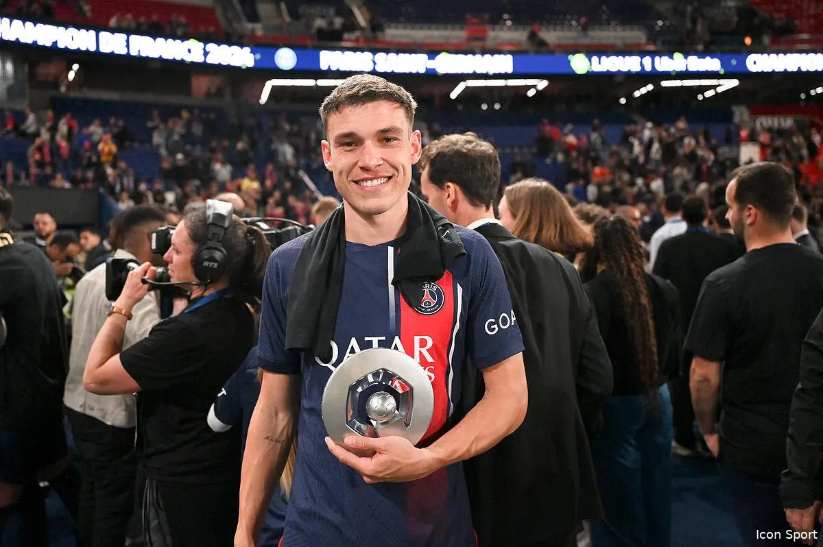 Le PSG et Manchester United négocient, ça sent le départ pour Ugarte