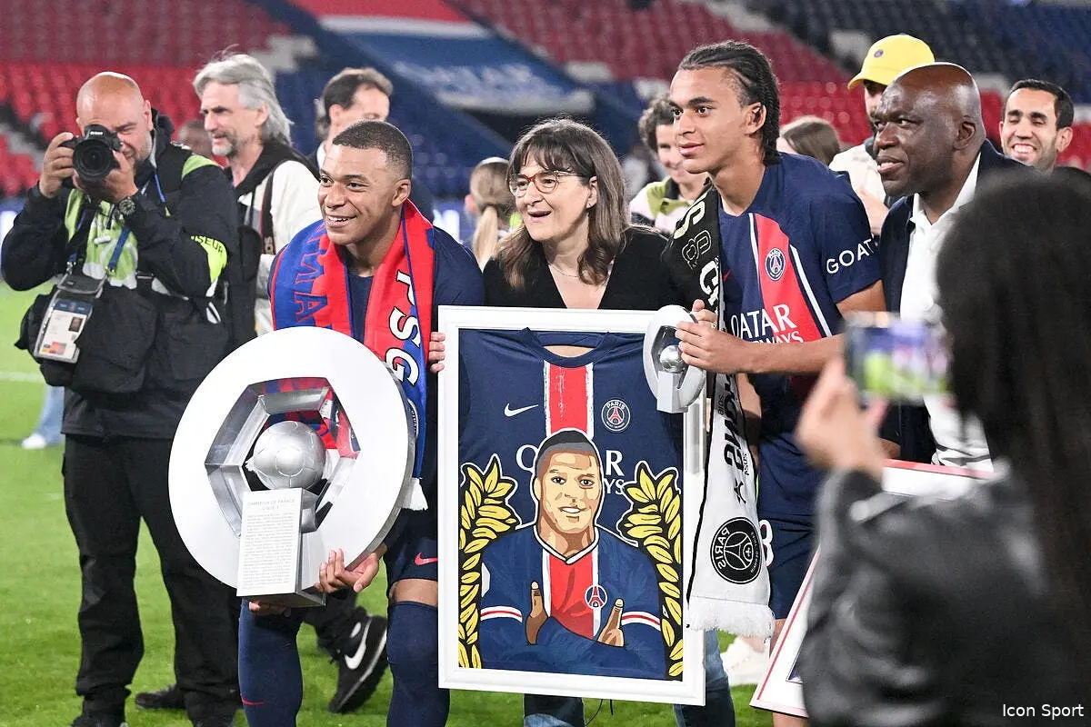 PSG : Mbappé jubile, Al-Khelaifi se cache pour l'éviter