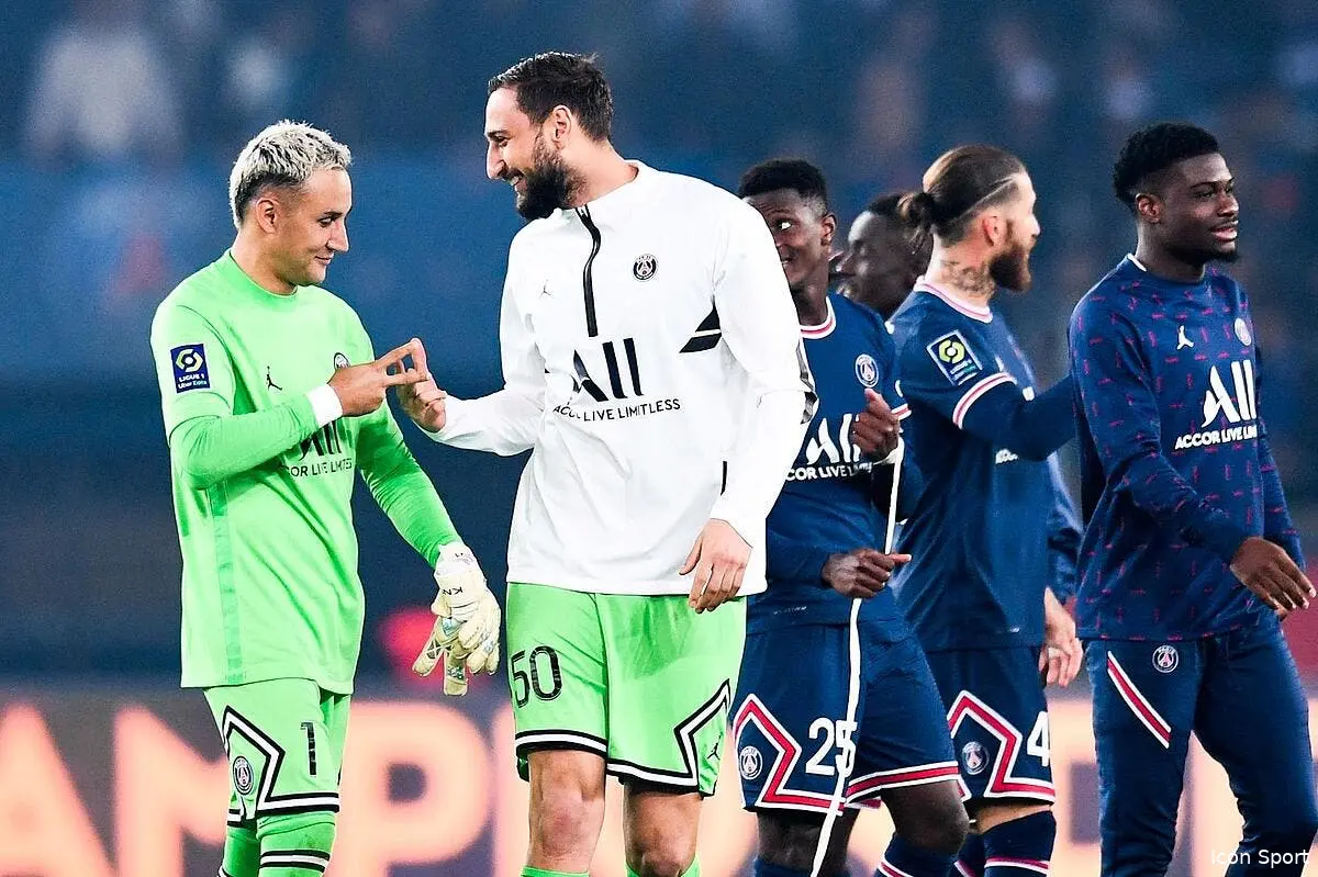 psg navas quitte le navire donnarumma a gagne icon pl5 4144 2 346515