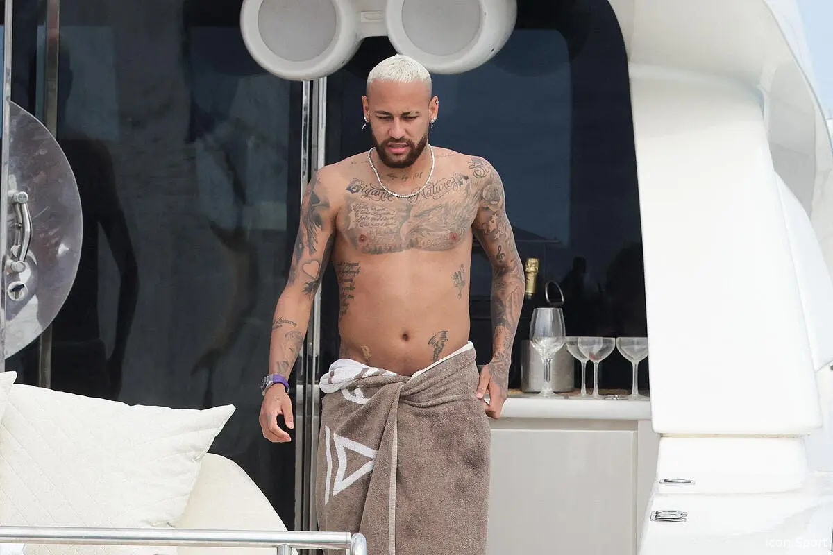 psg neymar est gros il faut lui pardonner icon 775370 013 320613