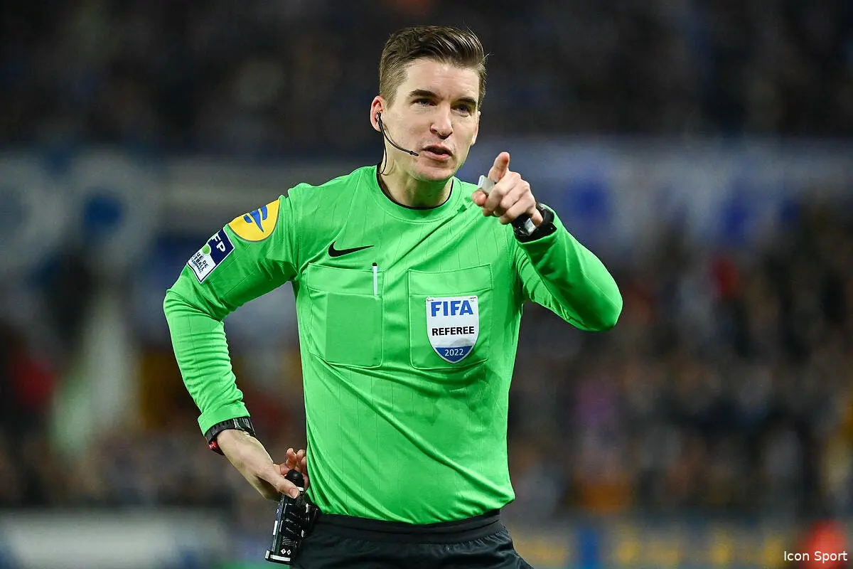 psg ol francois letexier arbitrera le choc de la ligue 1 icon dib 110123 10 131 358598