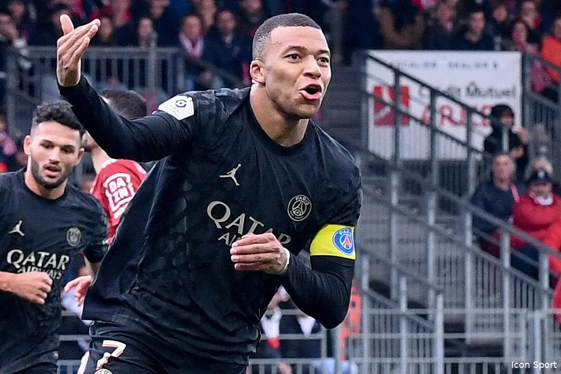 psg provoque sur x mbappe degomme bertrand latour icon pl2 0193 2 367289