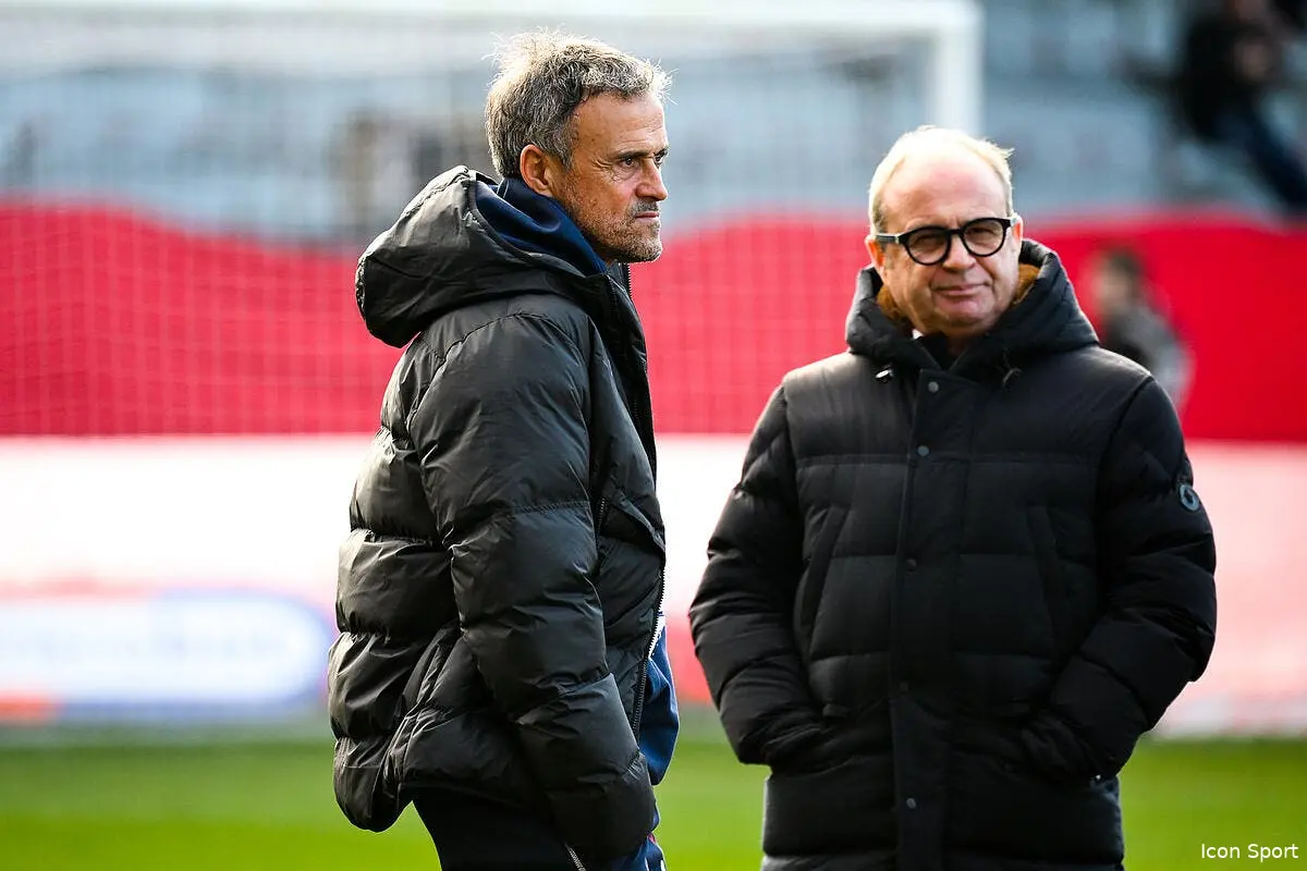 PSG : Deux joueurs surpayés, Luis Campos accusé