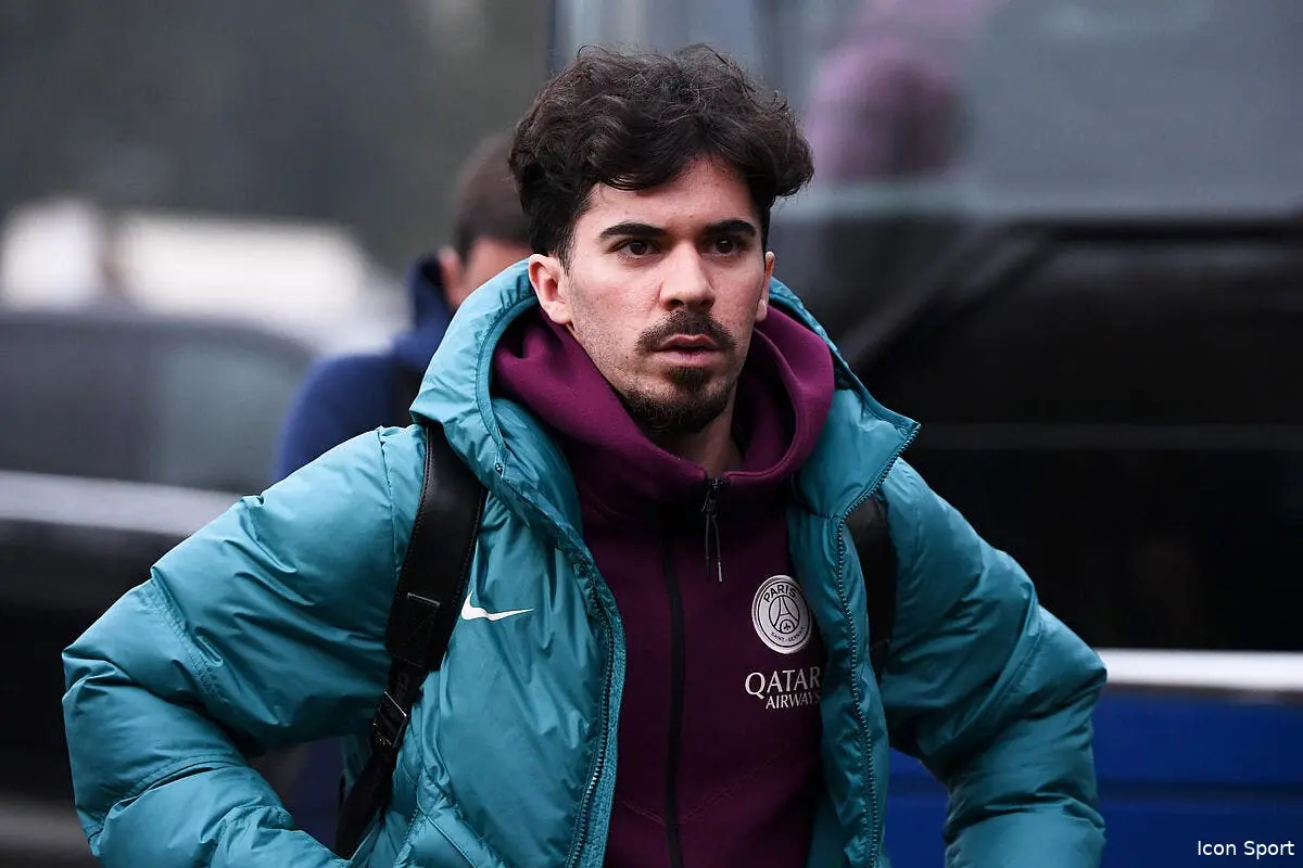 PSG : Vitinha détruit une sale rumeur sur Luis Enrique