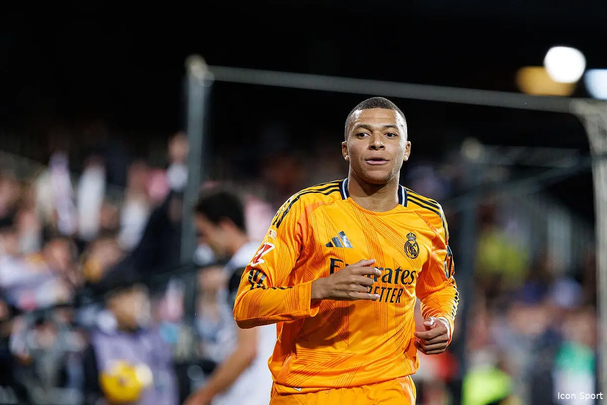 real kylian mbappe convoque d urgence par ancelotti iconsport 248454 0001 386304