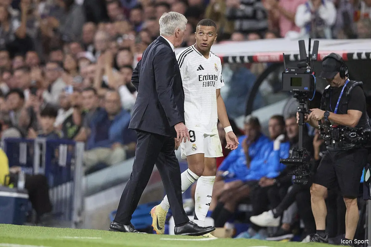 real madrid kylian mbappe interdit de banc de touche iconsport 240129 0089 383476