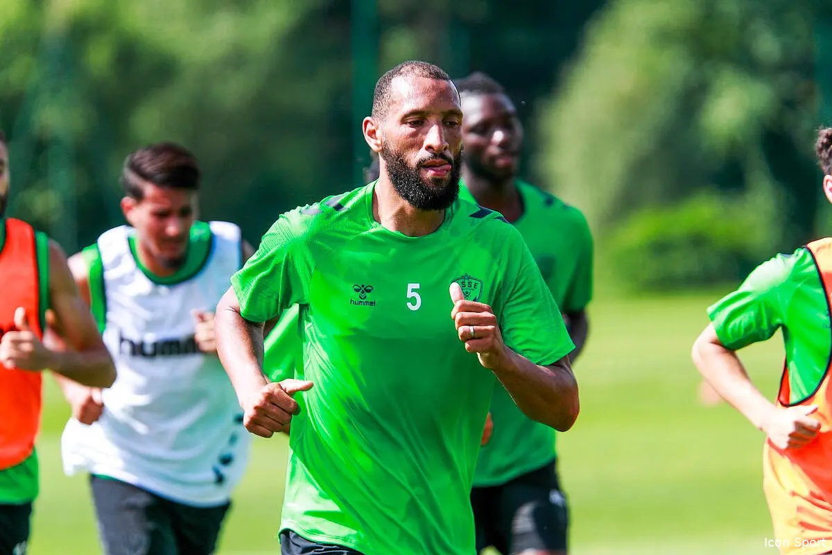 Renfort vedette de l'ASSE, ce joueur inquiète