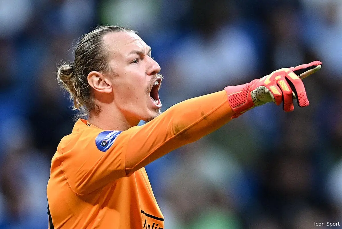Safonov pour 20ME, le PSG tient son premier renfort