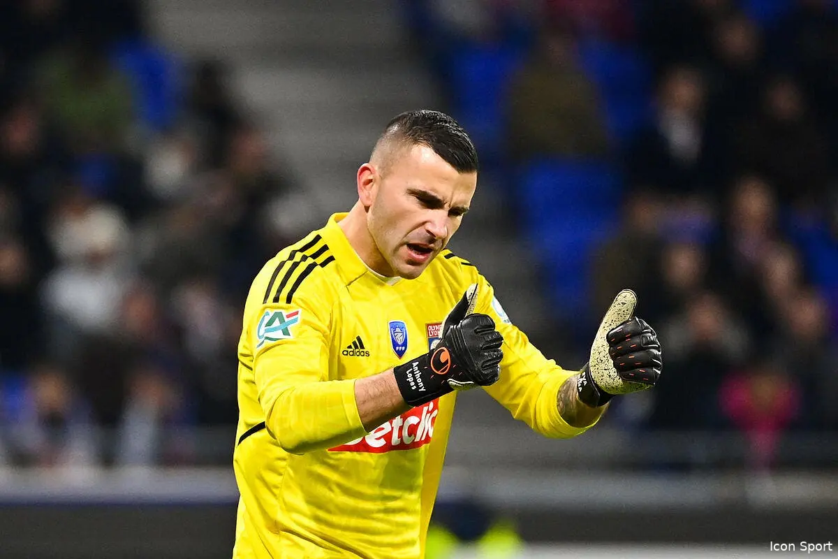 saison terminee pour anthony lopes l ol retient son souffle icon dib 080223 11 49 357791