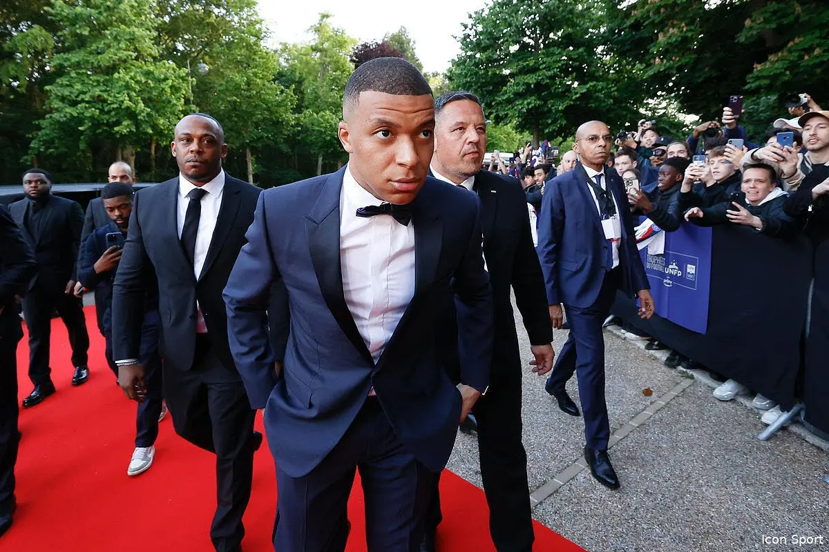 Sans Mbappé et ses mercenaires, le PSG récupère un trésor !
