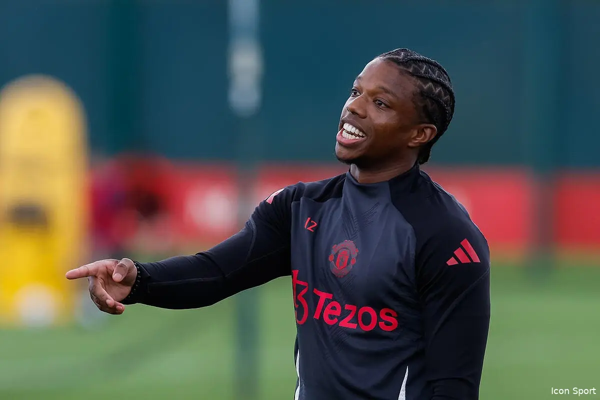 OL : Textor trouve un défenseur, il joue à Manchester United