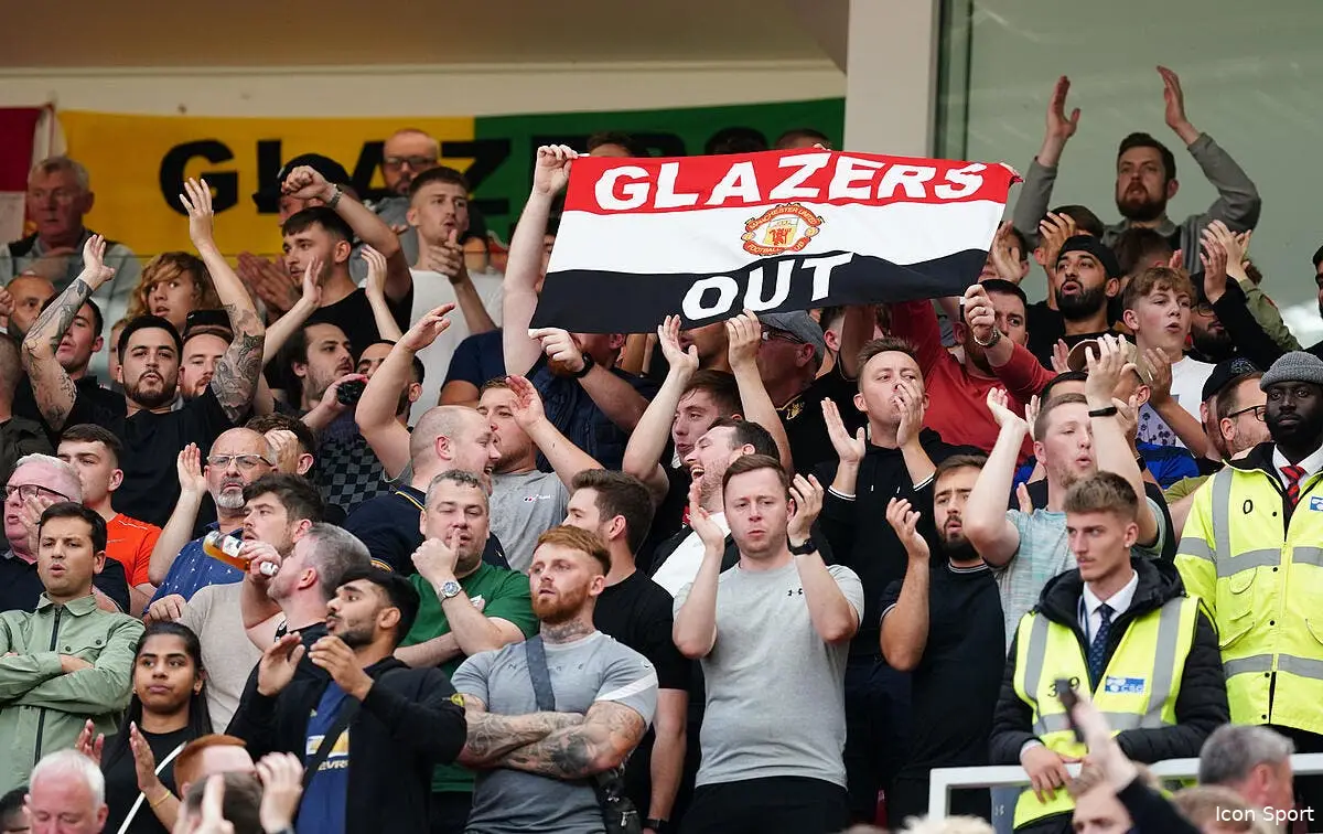vente mu les glazer negocient sous la menace des fans supporters mu 1 358673