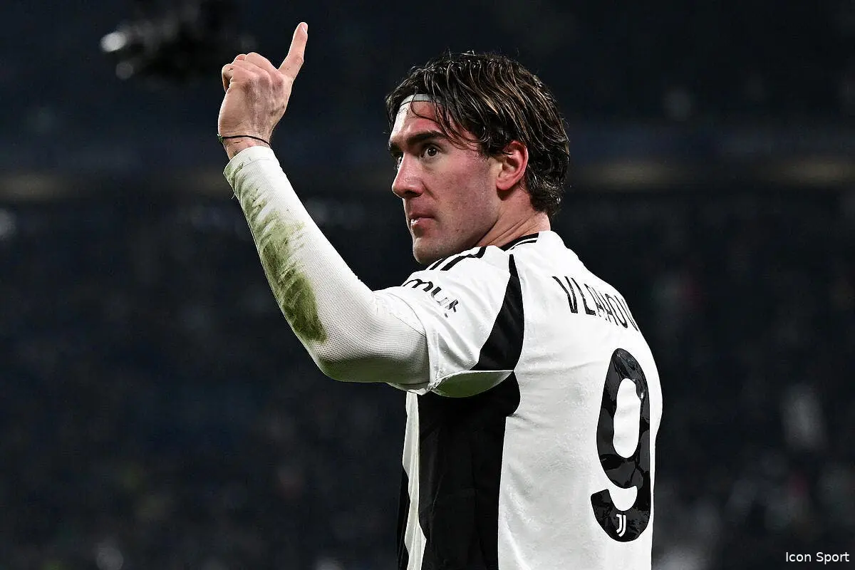 Le PSG prêt à lâcher 70 millions d'euros pour Vlahovic !
