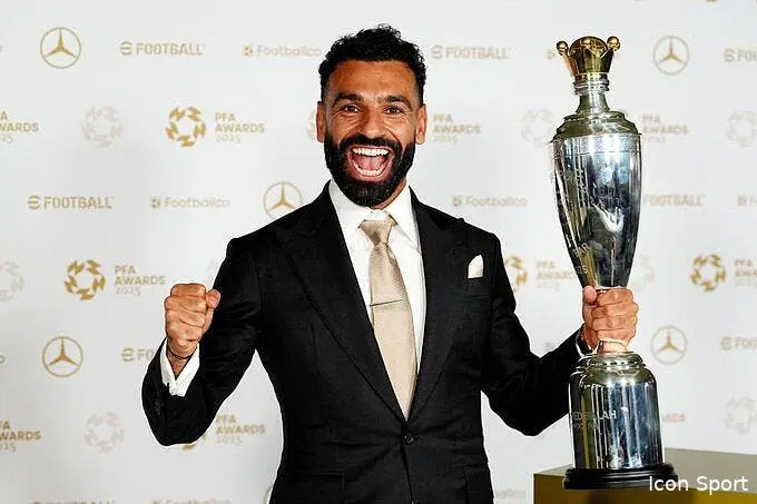 ang salah elu joueur de l annee par les joueurs gyvy1xcxoaa jbv 397501