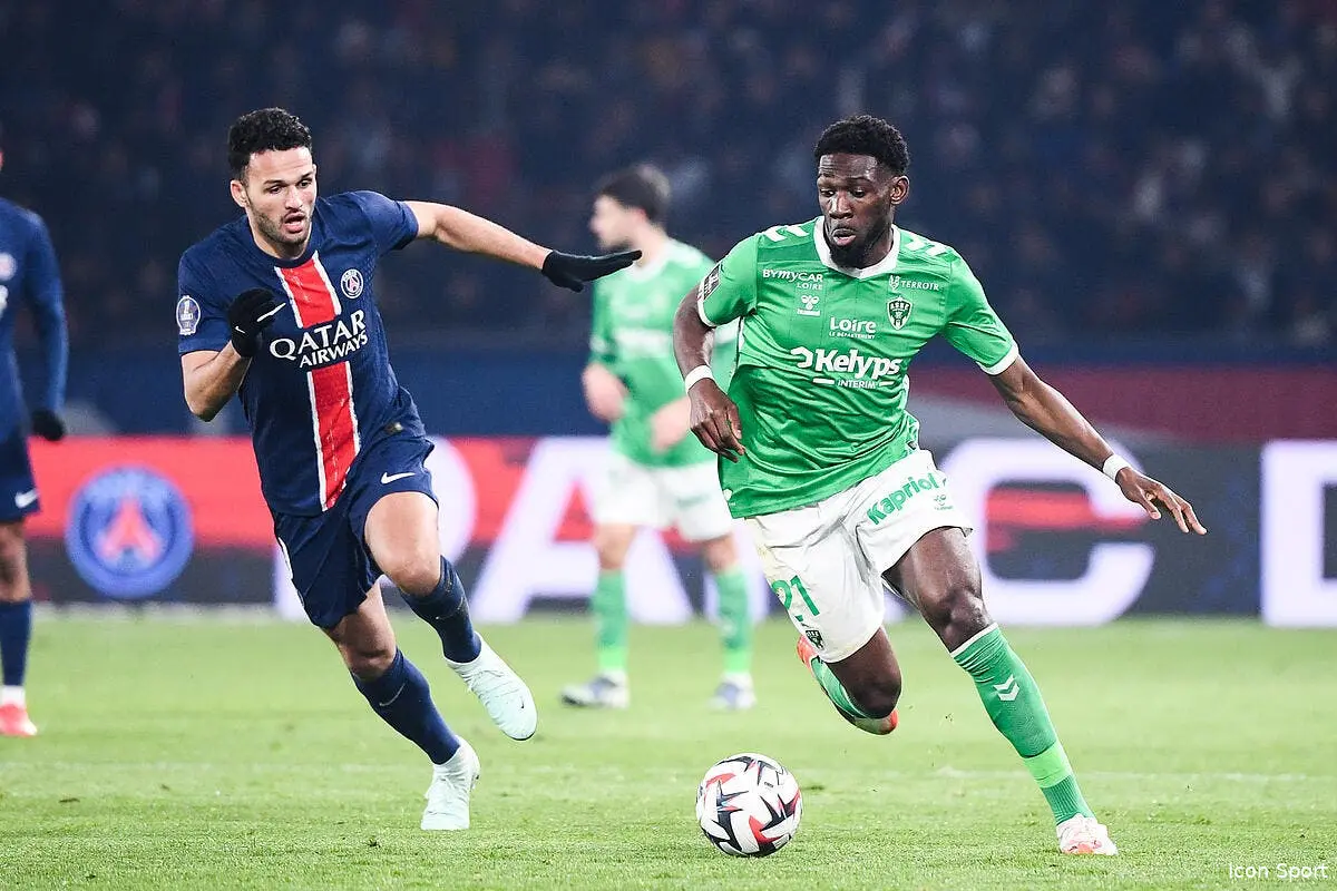 ASSE : Frappé par un supporter, il quitte Saint-Etienne