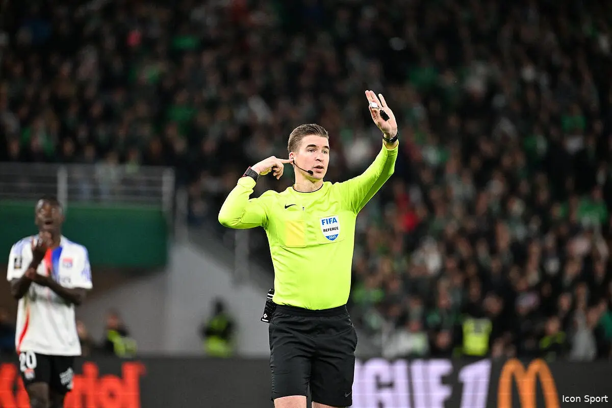 ASSE-OL : Letexier et la VAR ont eu tort, le patron des arbitres l'avoue
