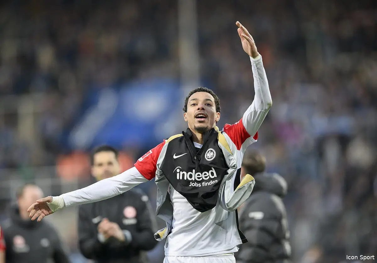Ekitike star du mercato, le PSG se frotte les mains