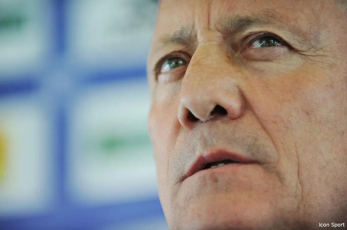 Il balance sur Bernard Lacombe, un journaliste fait scandale