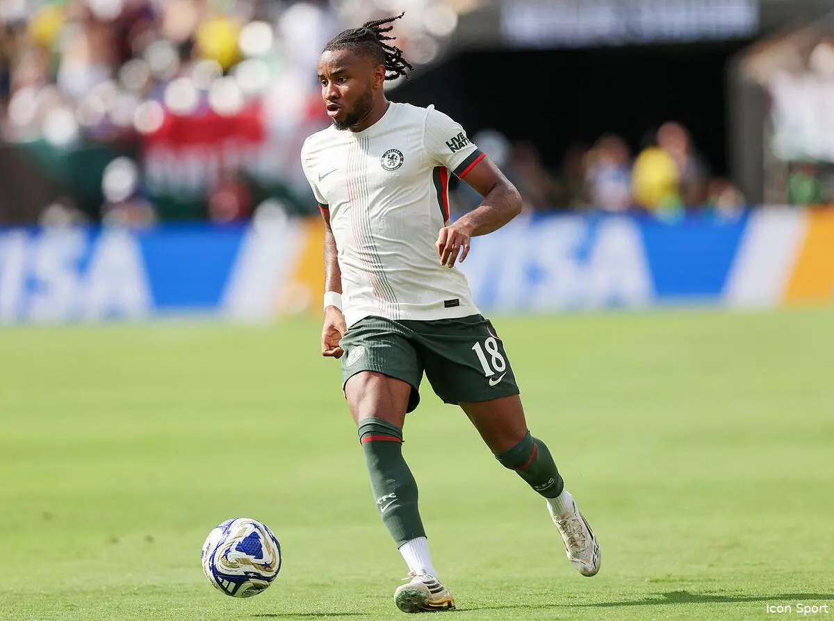 PSG : Nkunku pour remplacer Gonçalo Ramos ?