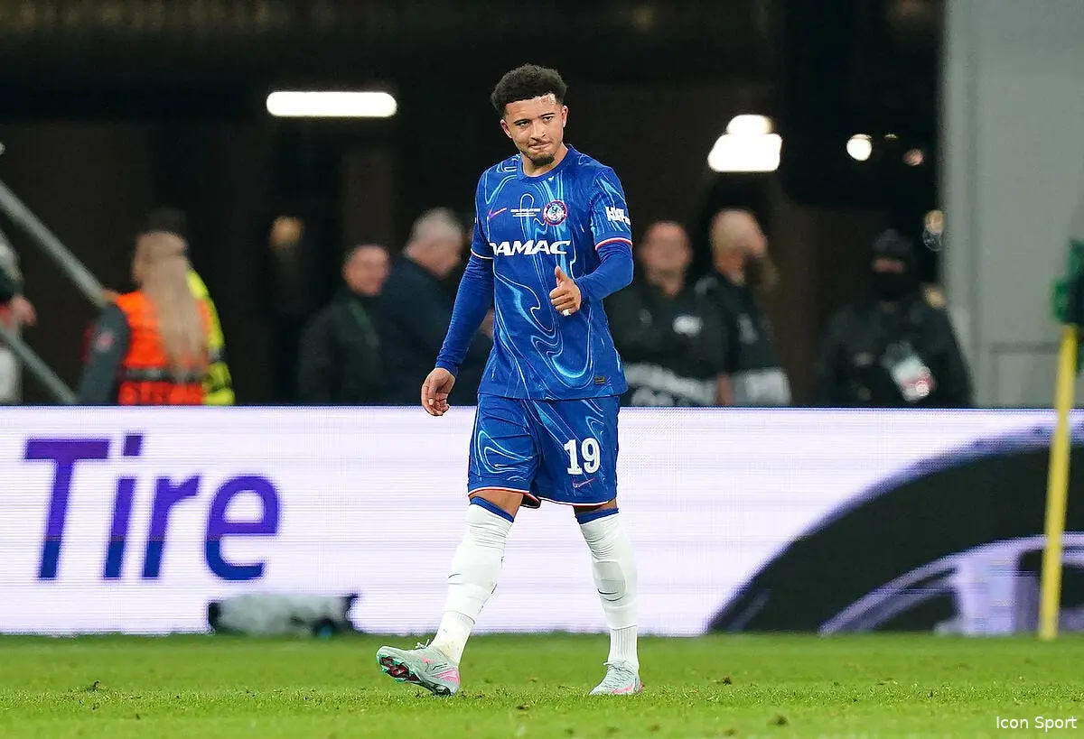 Jadon Sancho file en prêt à Aston Villa (off)