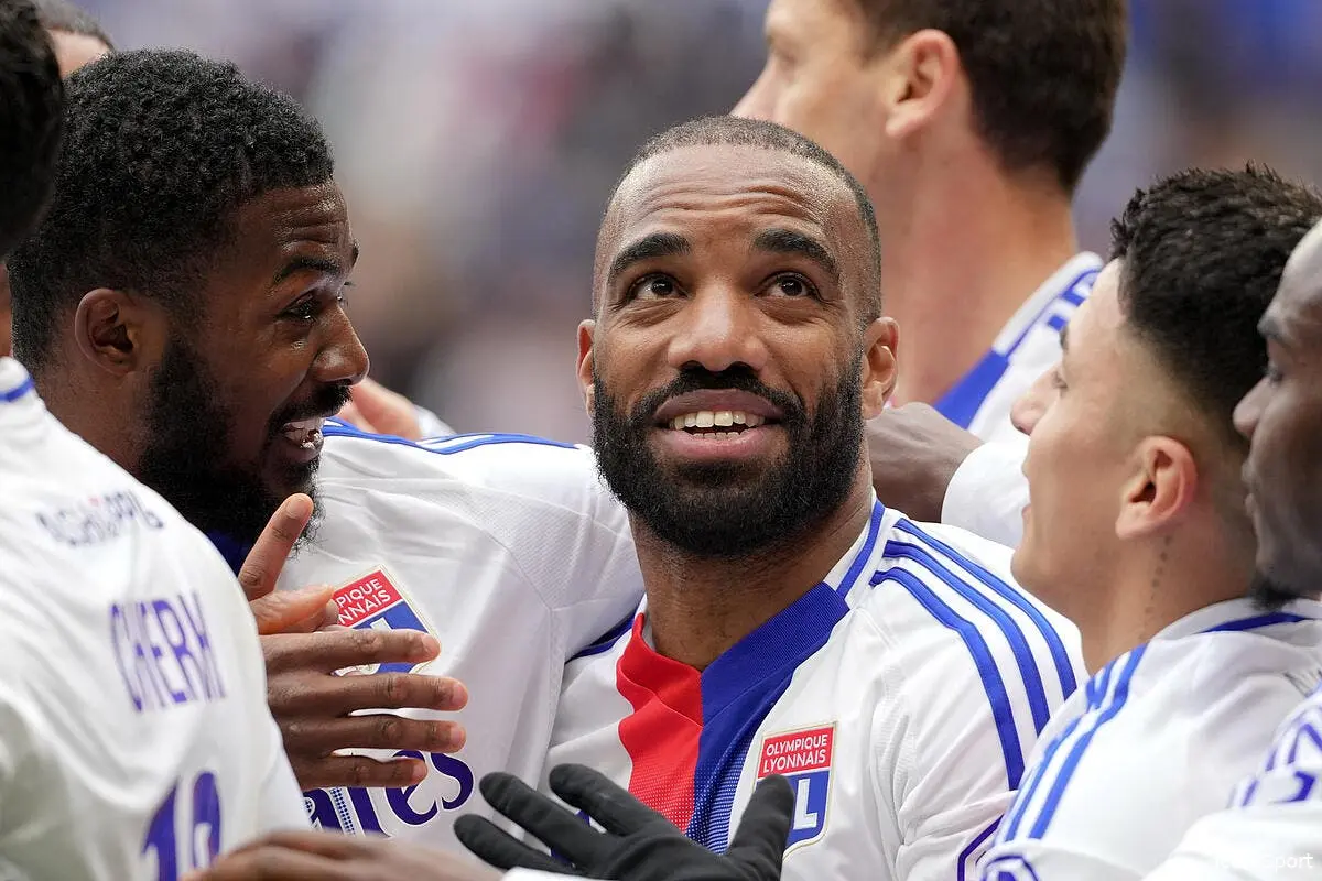 L'OL renverse Le Havre et met la pression sur Nice