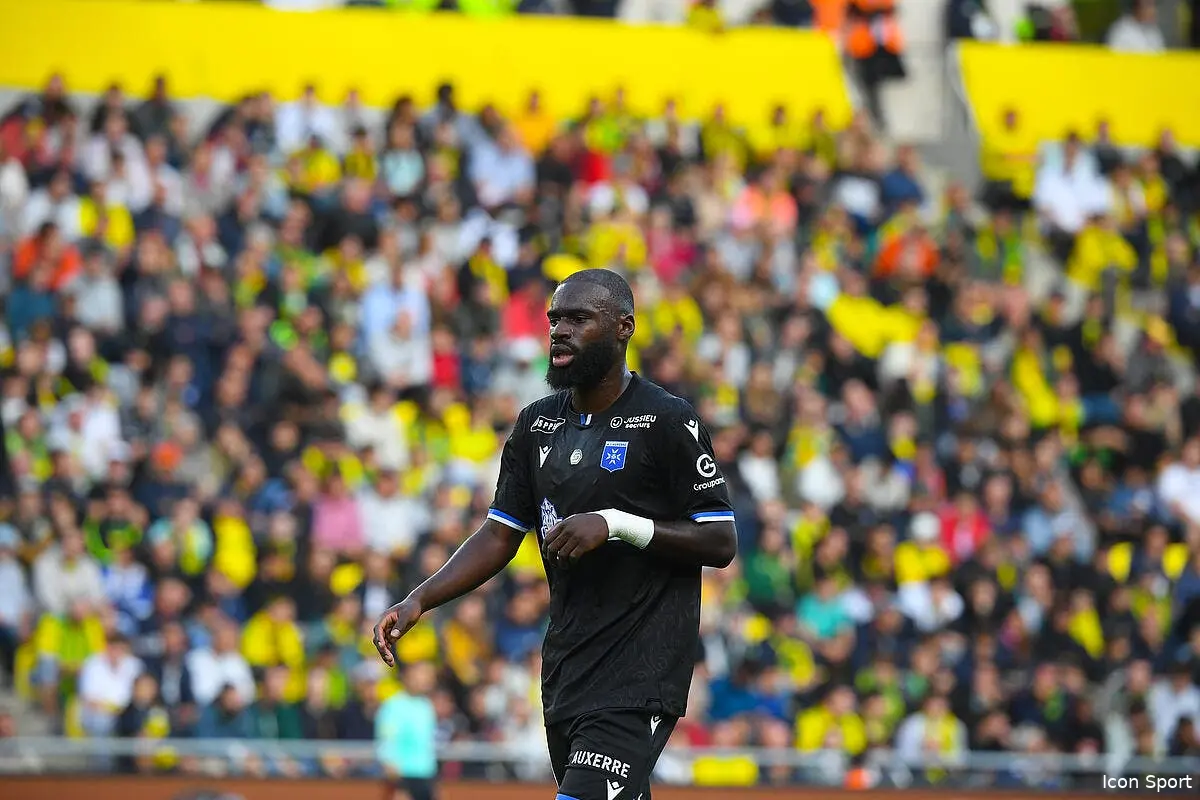 OL : 10 millions pour Sinayoko, Lyon doit foncer