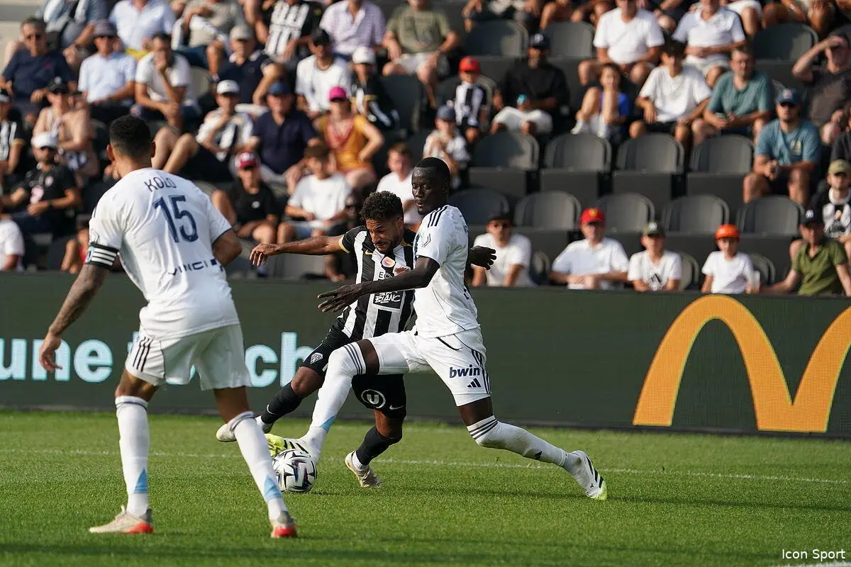 L1 : Le PFC rate ses débuts à Angers, Auxerre s'en sort bien