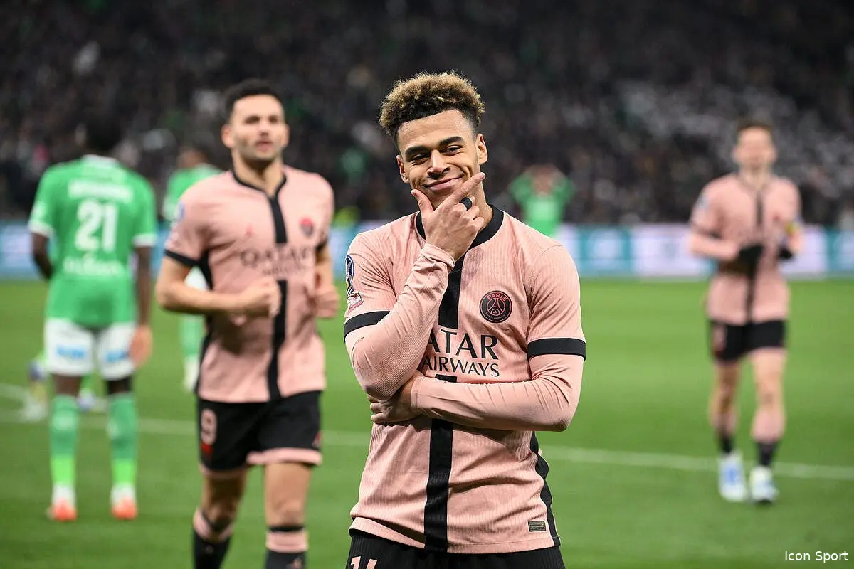 L1 : Le PSG écrase Saint-Etienne, le titre se rapproche !