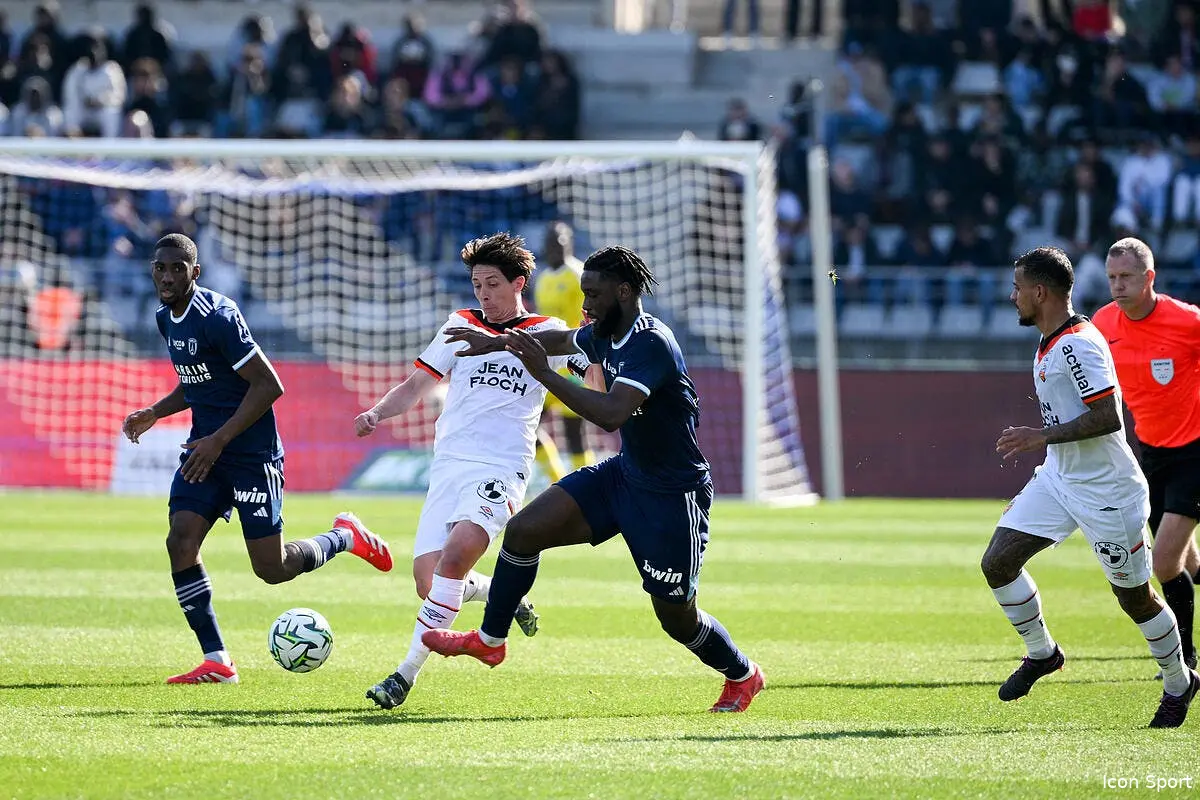 L2 : Le Paris FC gagne une victoire précieuse contre Lorient