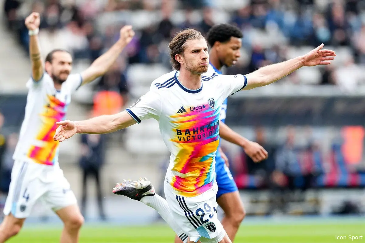 L2 : Le Paris FC recolle à Lorient