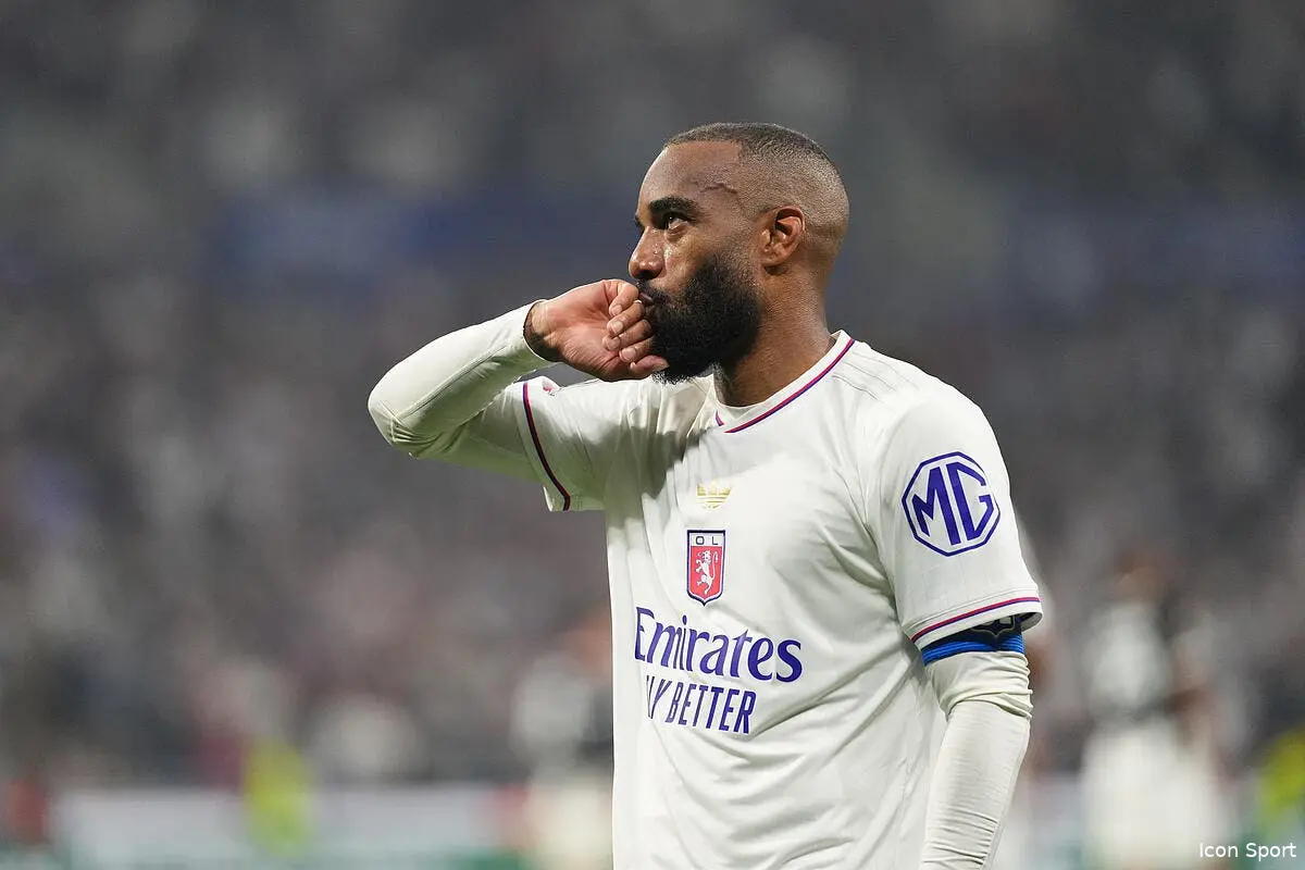 Lacazette efface l'OL avec un contrat colossal