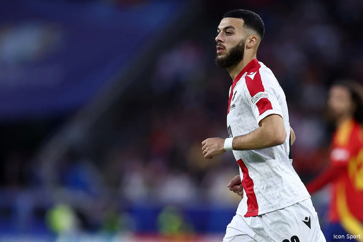 Lacazette remplaçant, les fans de l'OL ont parlé 