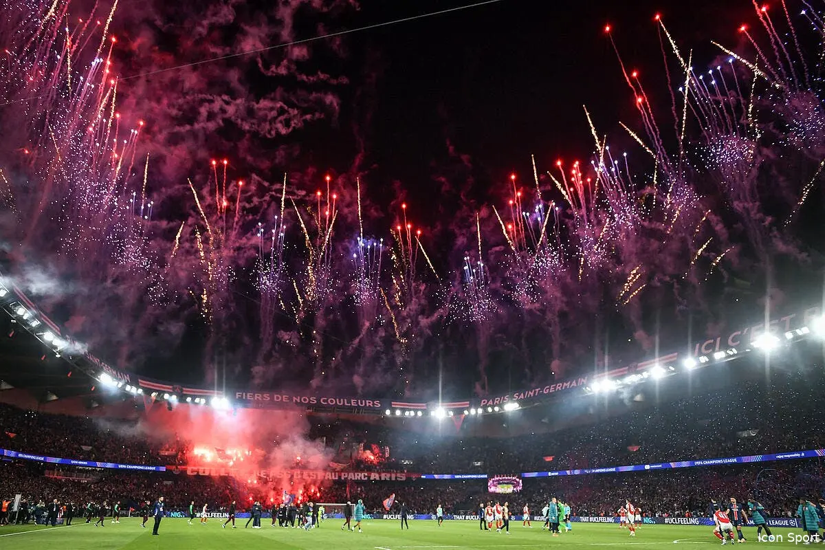 Le PSG aggrandit le Parc des Princes d'un seul coup