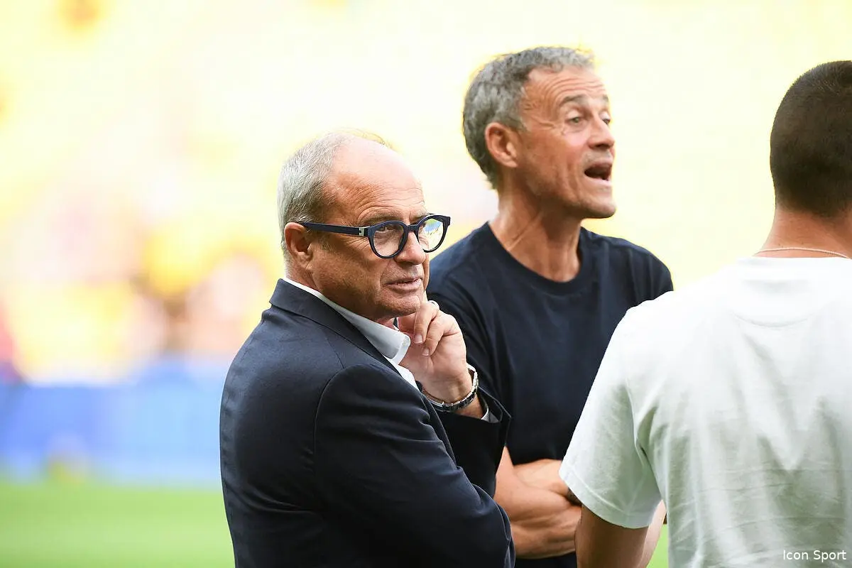 PSG : Le mercato terminé, un journaliste interpelle Luis Enrique