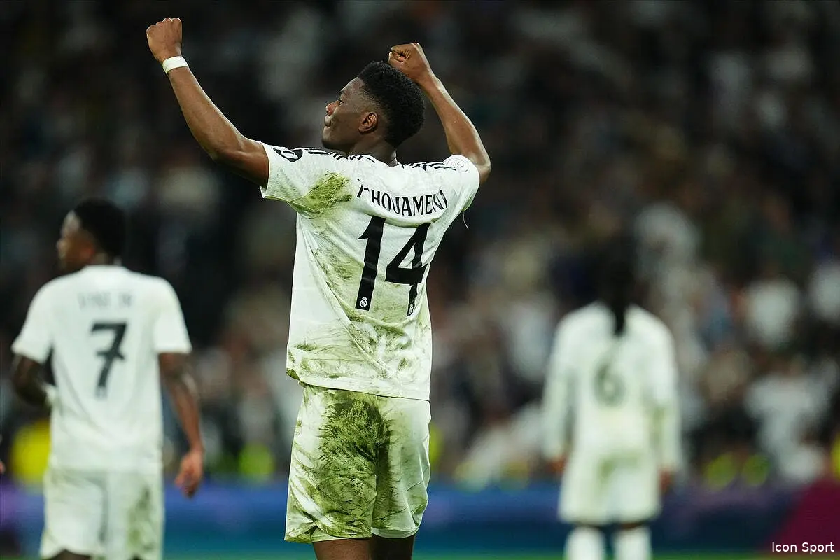 Le Real éliminé, Tchouaméni sort son maillot du PSG