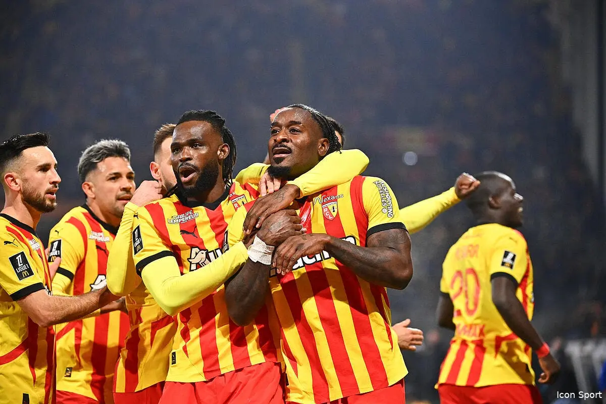 Lens met à l'amende son meilleur buteur, par ici la sortie