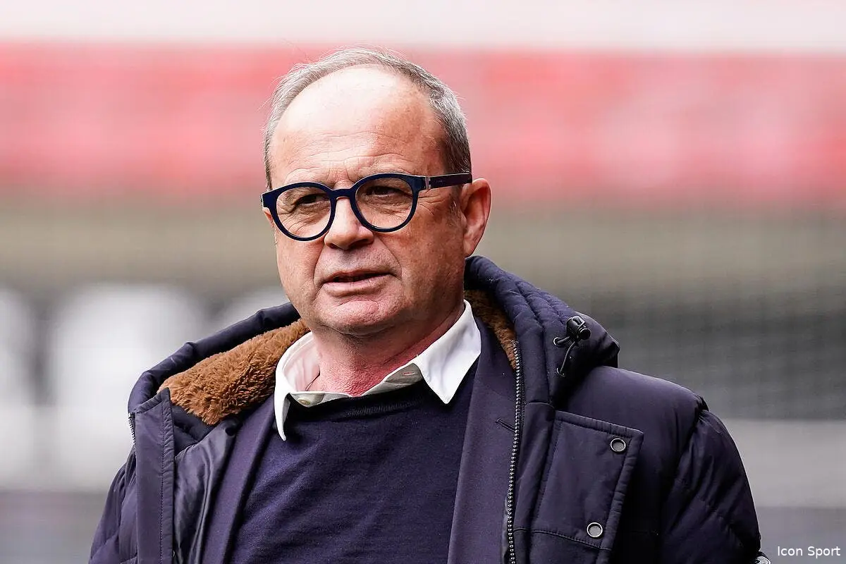 Luis Campos à Manchester United, le PSG riposte