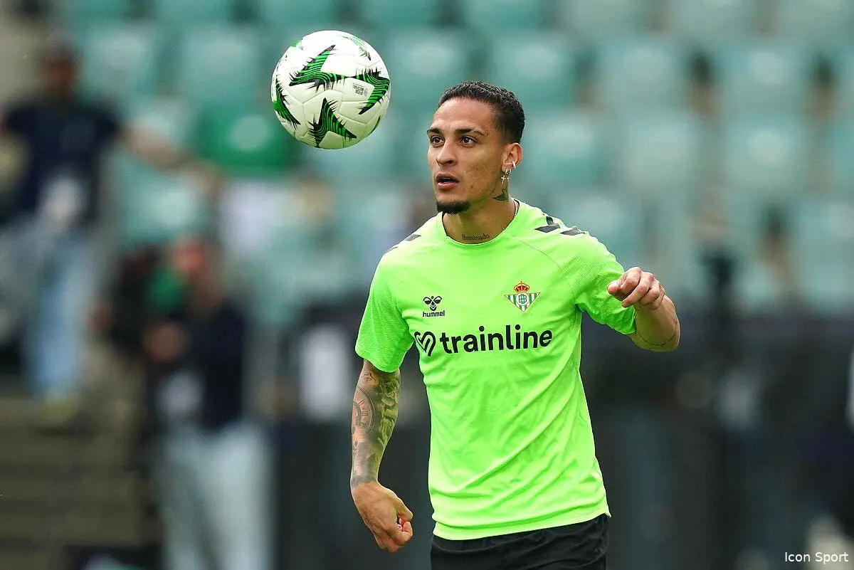 Man United : Antony signe au Betis pour 25 ME (off)