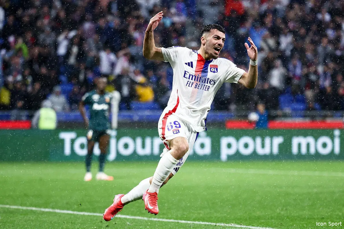 Mikautadze, l'OL et Villarreal proches d'un accord total