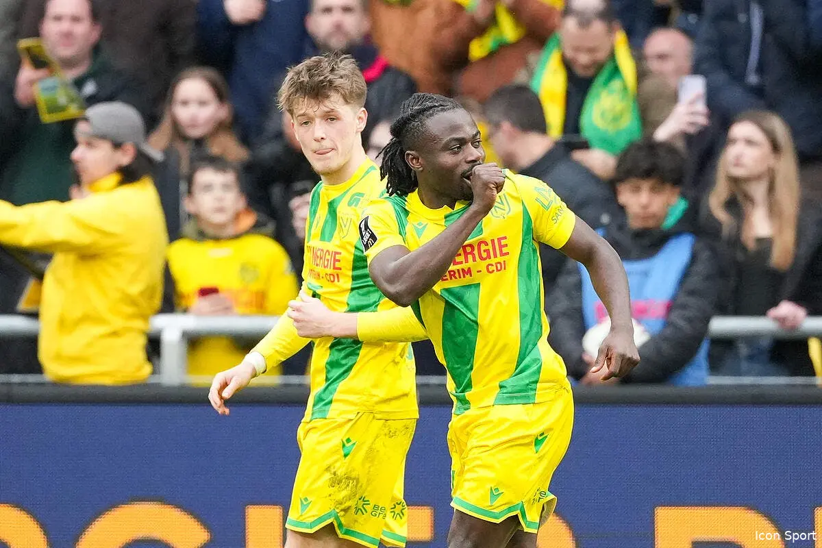 nantes moses simon sur le depart un geant d europe debarque iconsport 253048 0376 389365