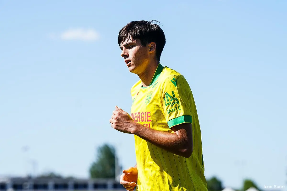 Nantes : Un cador de Ligue 1 ne lâche pas Leroux