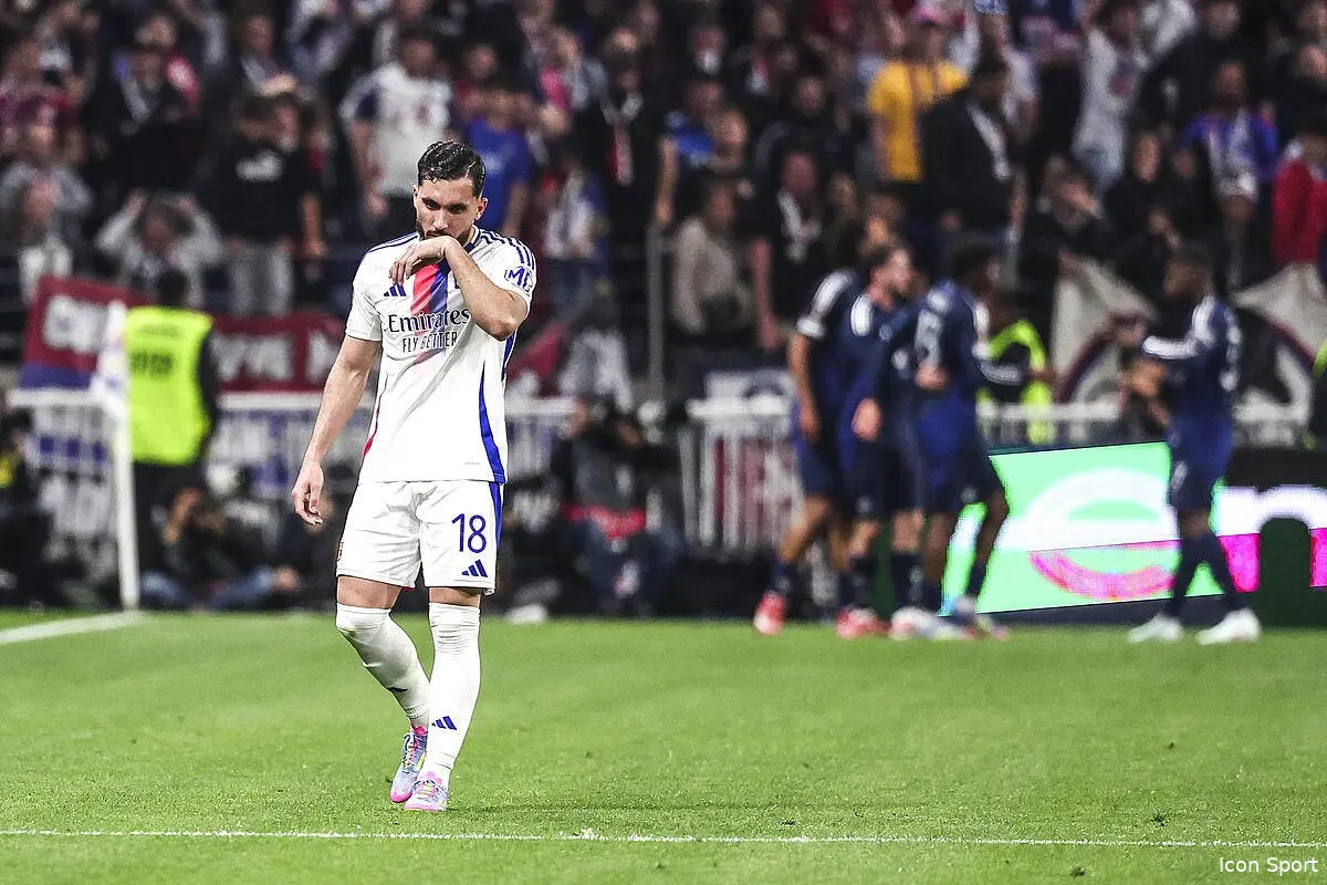 OL : Cherki se la raconte, l’Angleterre s’énerve